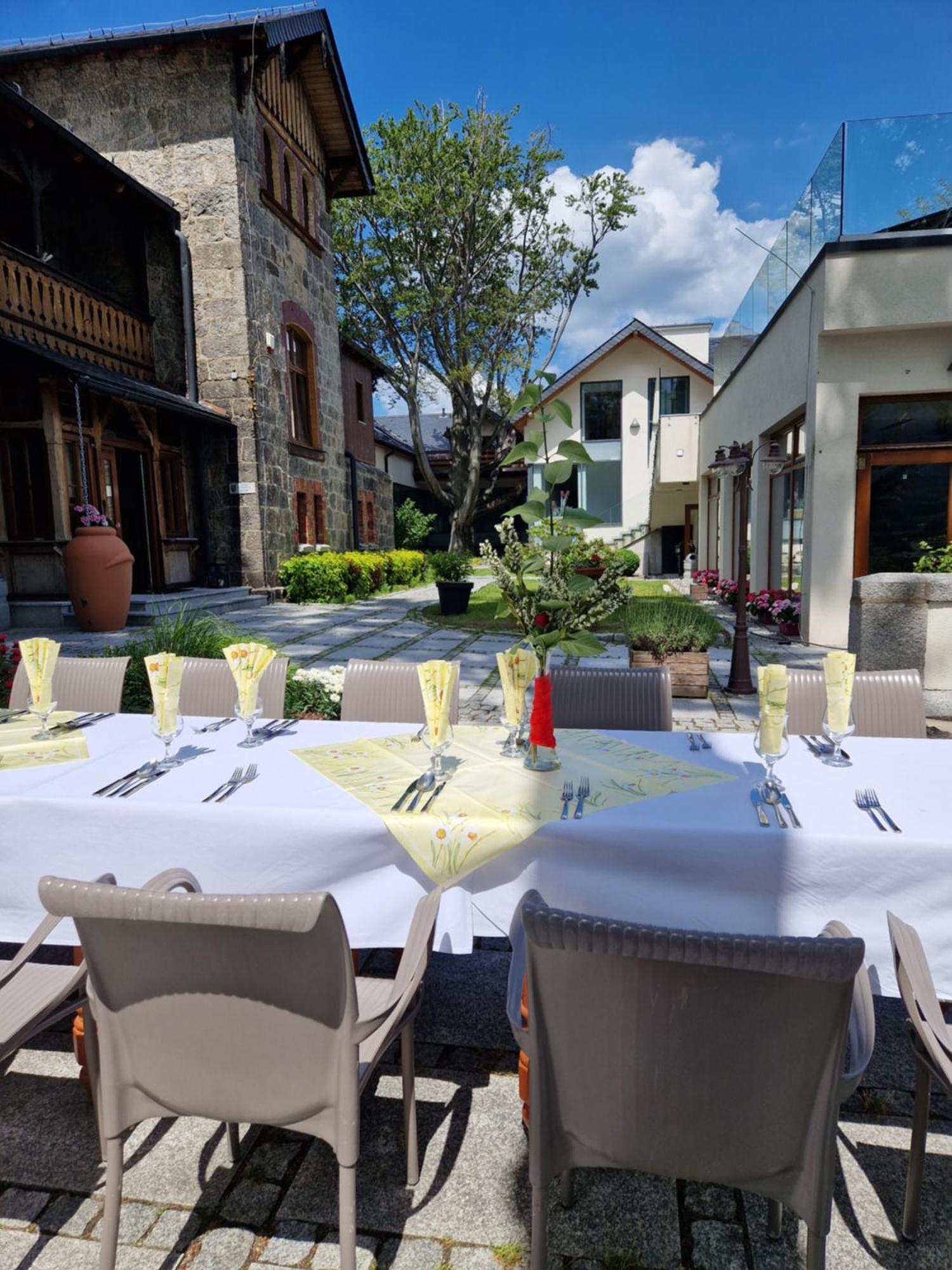 Zamek Ksieza Gora Aparthotel 3*