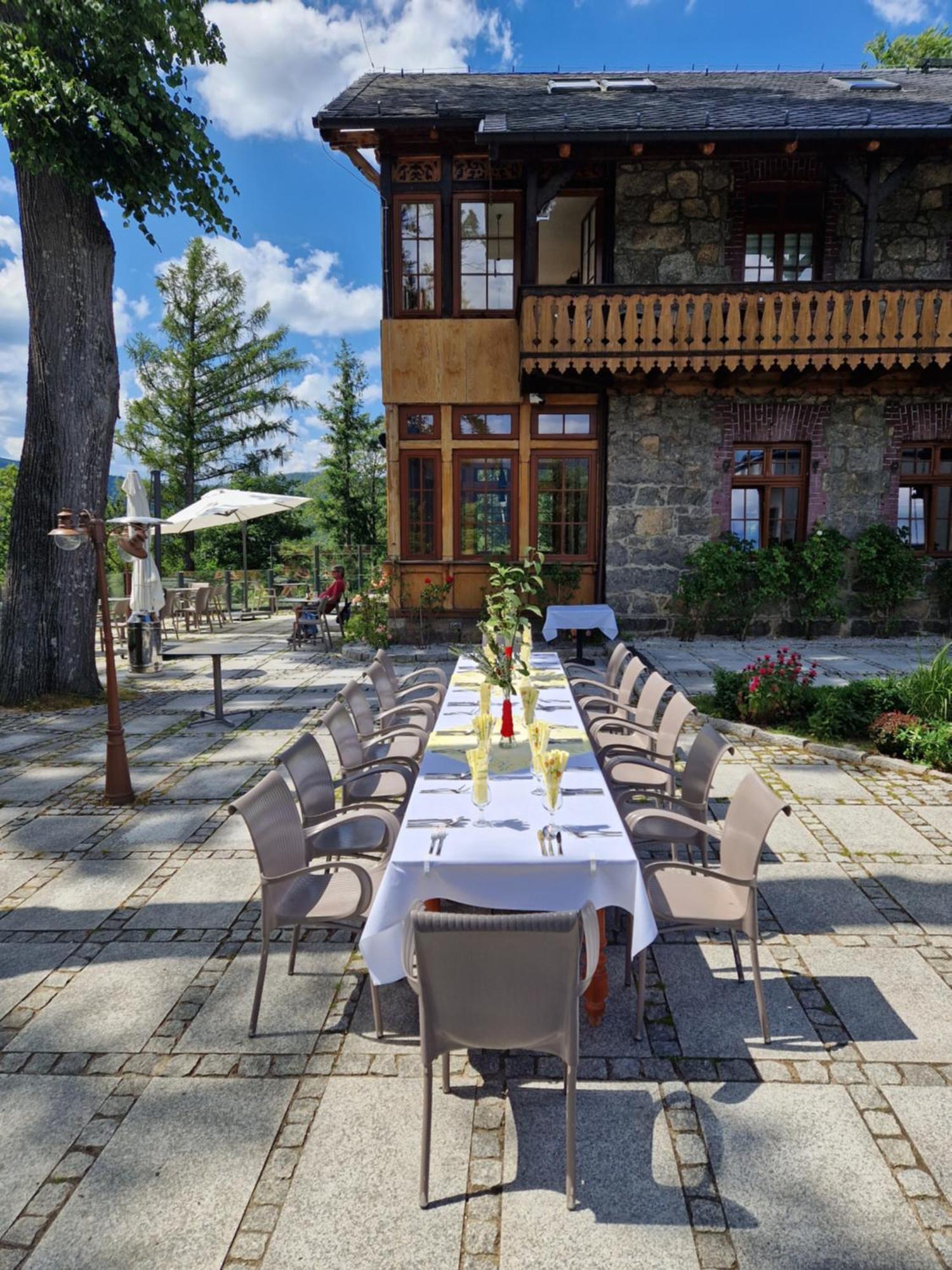 Hotel apartamentowy Zamek Księża Góra Karpacz